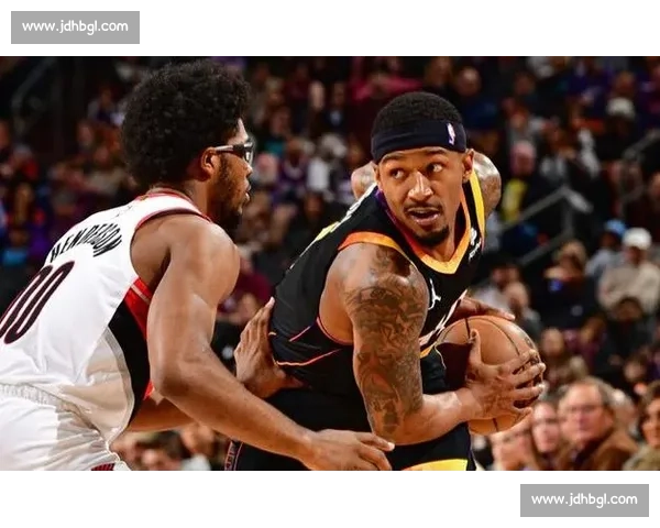 太阳官方庆生！比尔 32 岁焕发新生，高效赛季再证全明星价值