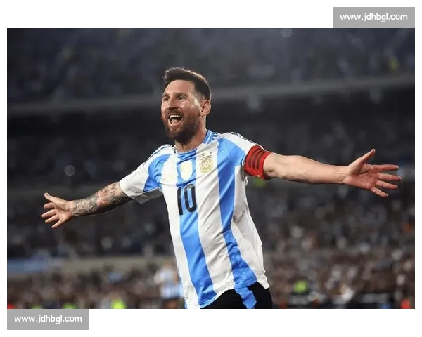 罗马诺确认！曼联 14 岁 “小梅西” 续约两年，U18 三场三球引爆老特拉福德